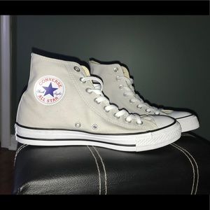 **BRAND NEW** Light Grey High Top Converse